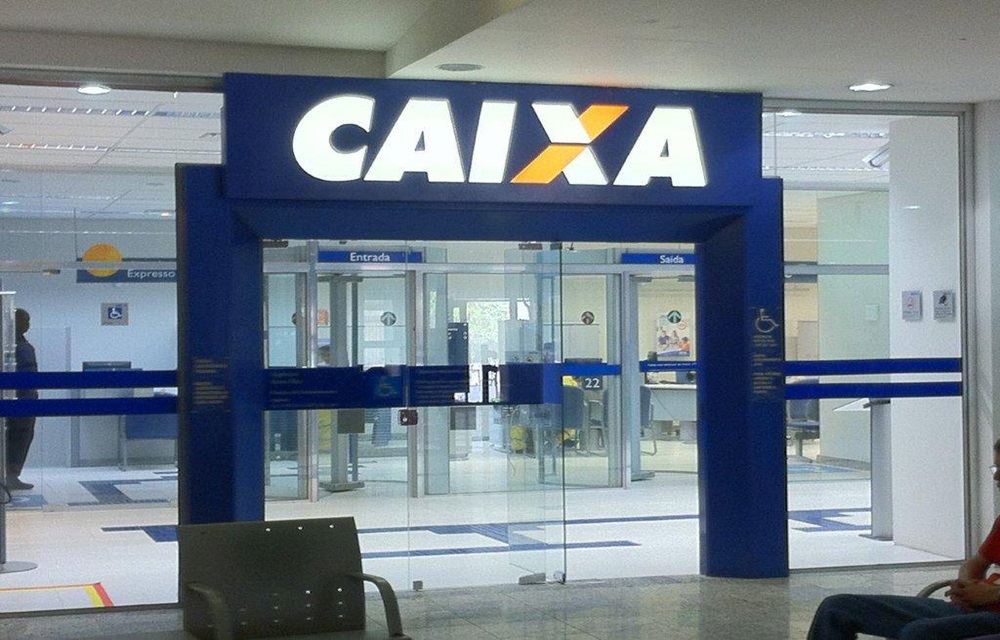Ir para  <p>Nesta segunda e ter&ccedil;a-feira (13 e 14), todas as ag&ecirc;ncias Caixa Econ&ocirc;mica federal abrir&atilde;o duas horas antes, ou seja, &agrave;s 9h, para fazer o atendimento sobre contas inativas do Fundo de...